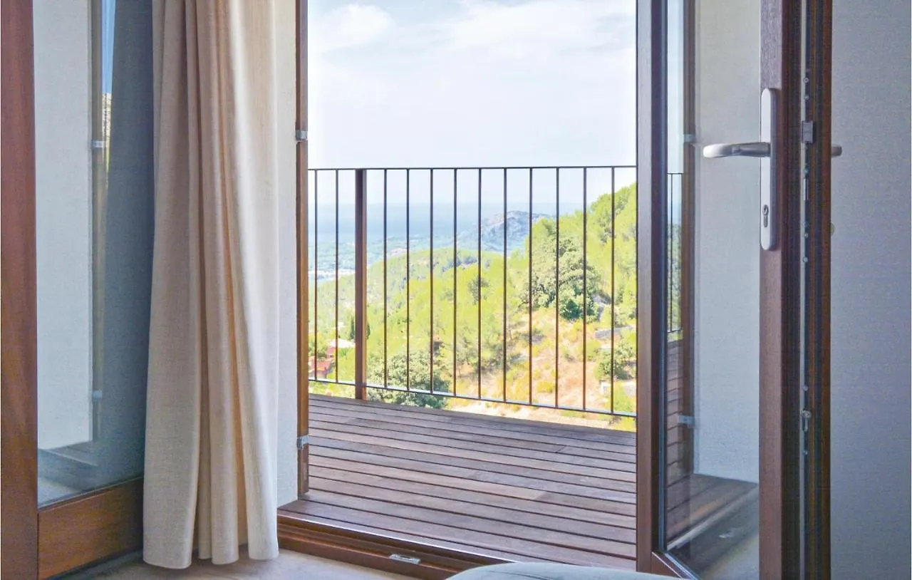 3 Bedroom Amazing Home In Galilea غاليليا