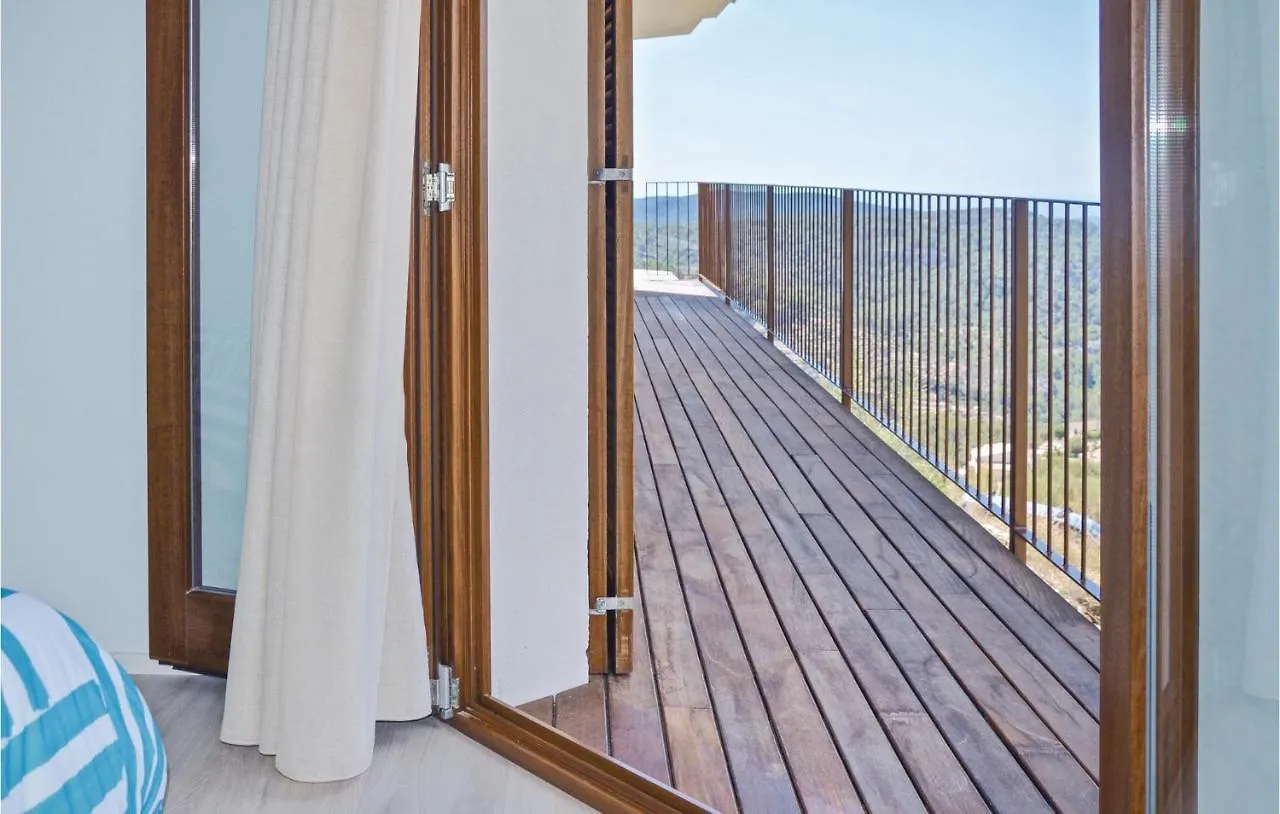 3 Bedroom Amazing Home In Galilea بيت للعطل
